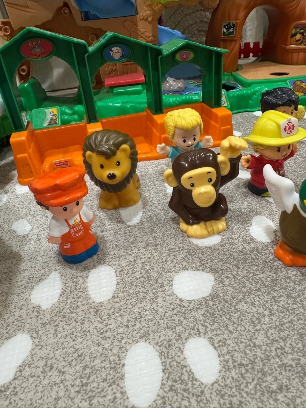 Lot vtg Little People vintage playset figurines zoo truck plane big animal farm